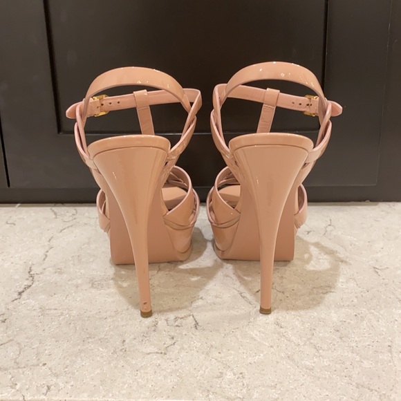 SAINT LAURENT Patent Tribute 75 Platform Sandals - Picture 3 of 16